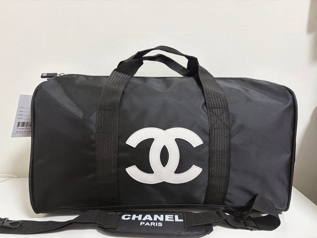 CHANEL シャネル　ノベルティ　ボストンバッグ イタリア製　白いマーク