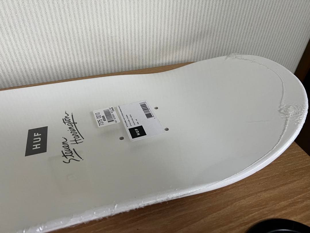 新品　HUF スケートボードデッキ Steven Harrington スケボー