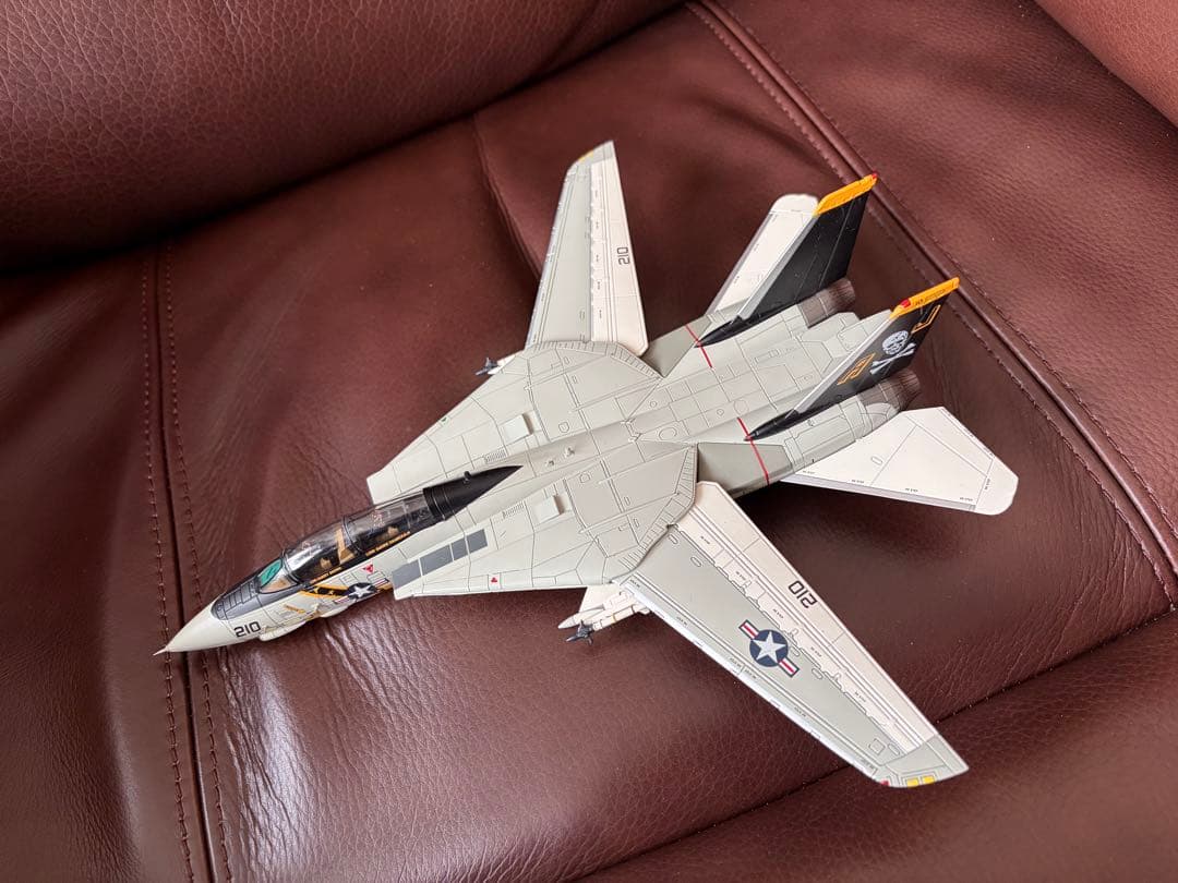 F 14 A アメリカ　海軍 第84戦闘飛行隊　ジョリーロジャース　空母ニミッツ