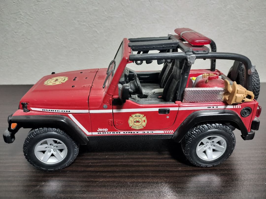 【Jeep】 wrangler rubicon 1/18 maisto製