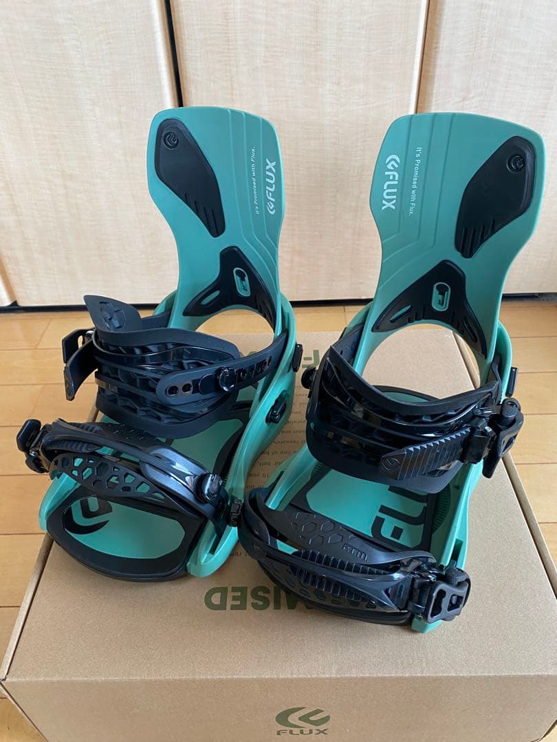 FLUX XF フラックスビンディング　サイズS 美品