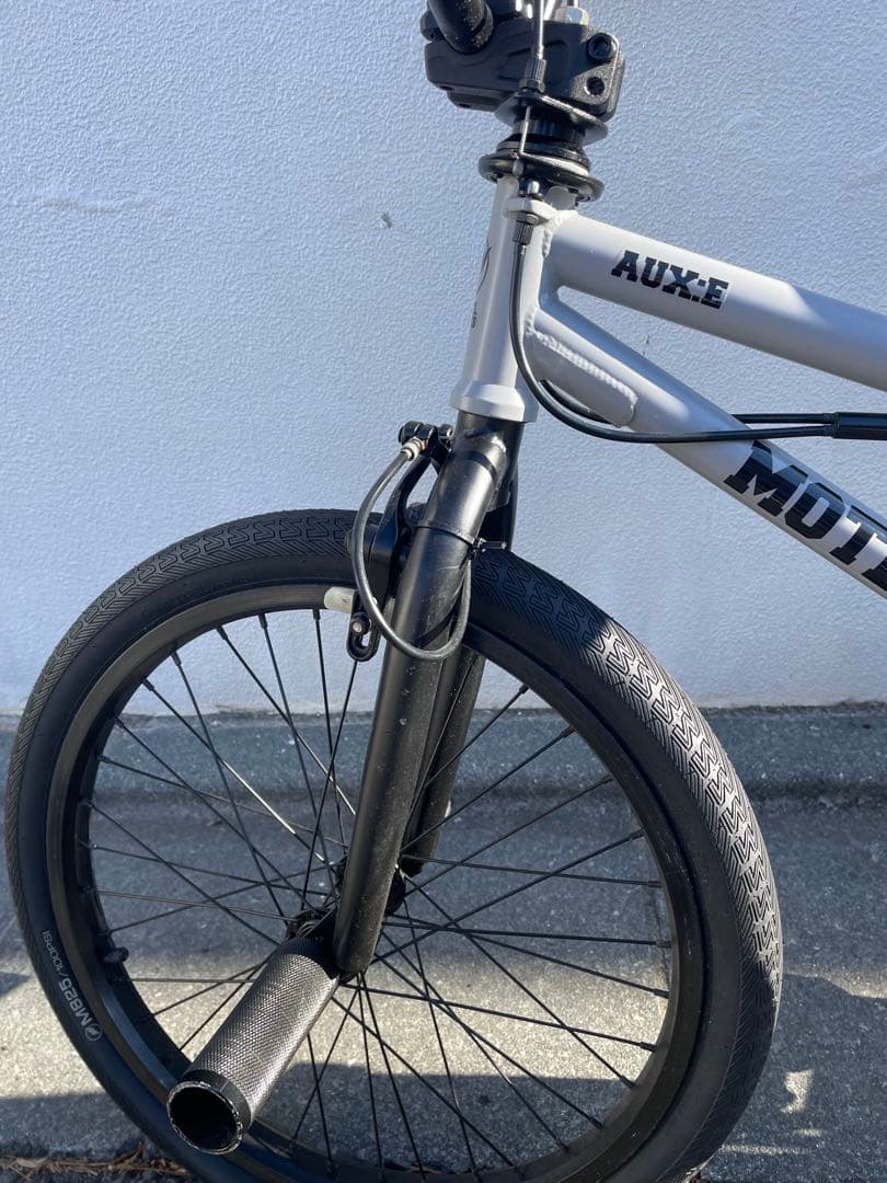 値下げ　BMX MOTEL WORKS AUX-E 美品　20インチ　フラット