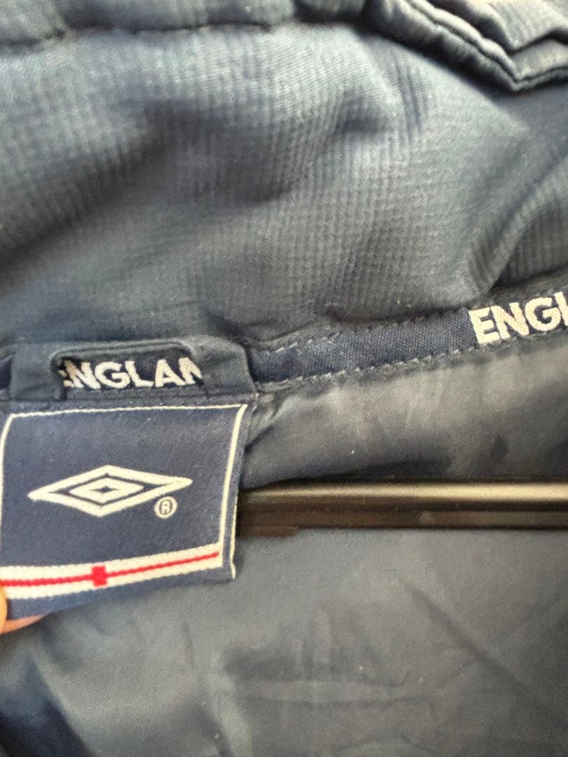 Umbro イングランド フード付きジャケット