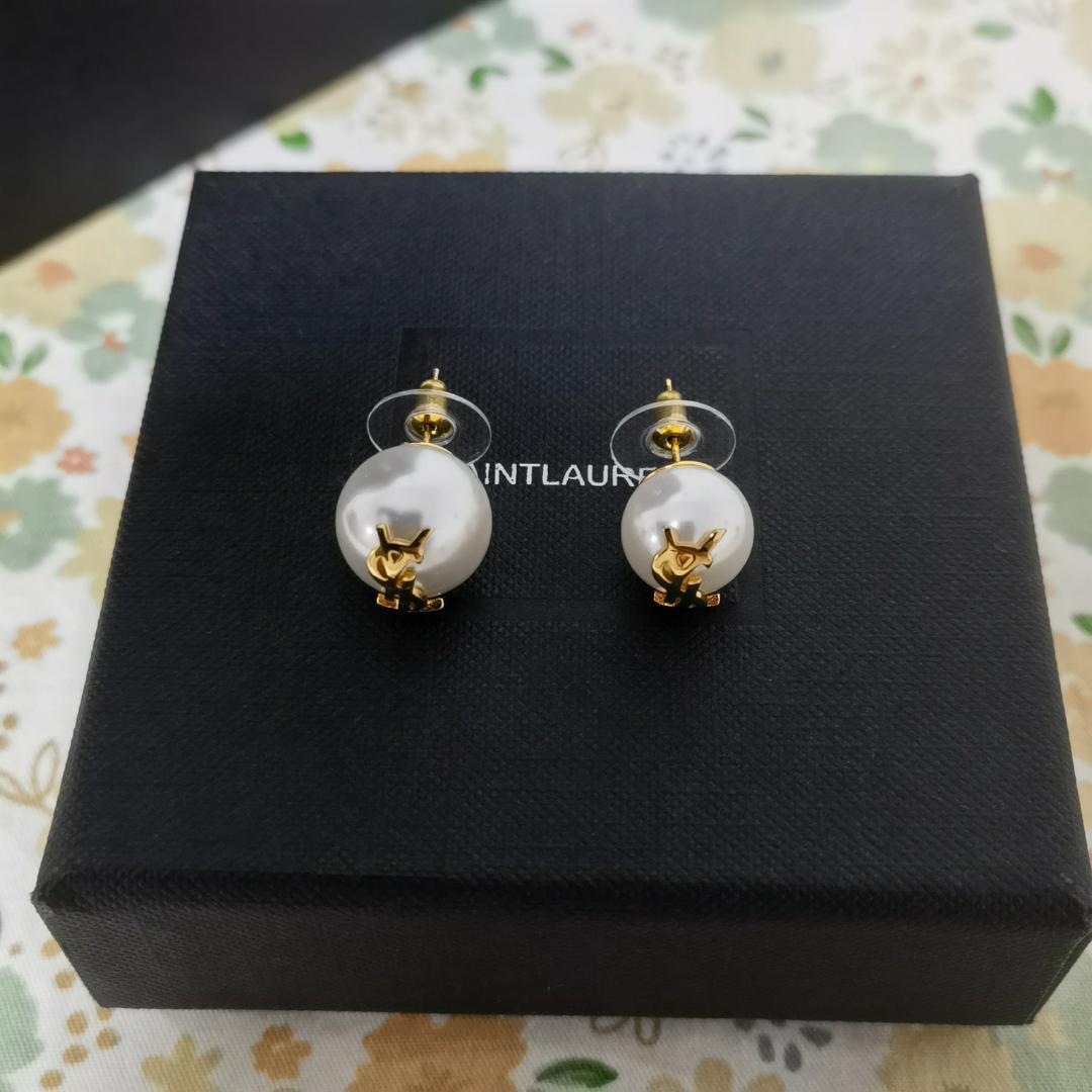 早い者勝ち！YSL ロゴ パール ピアス 可愛い