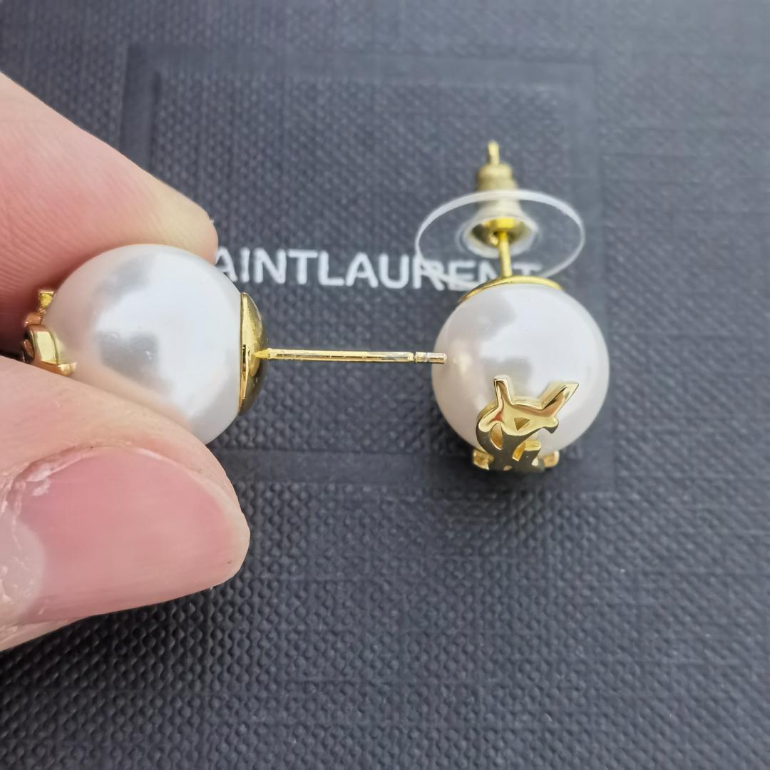 早い者勝ち！YSL ロゴ パール ピアス 可愛い