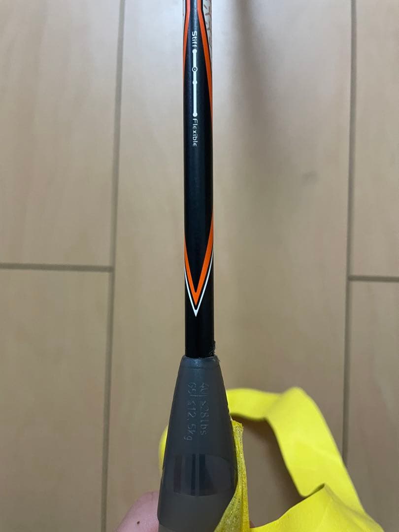 オーラスピード100X 4UG5 ビクター　バドミントンラケット
