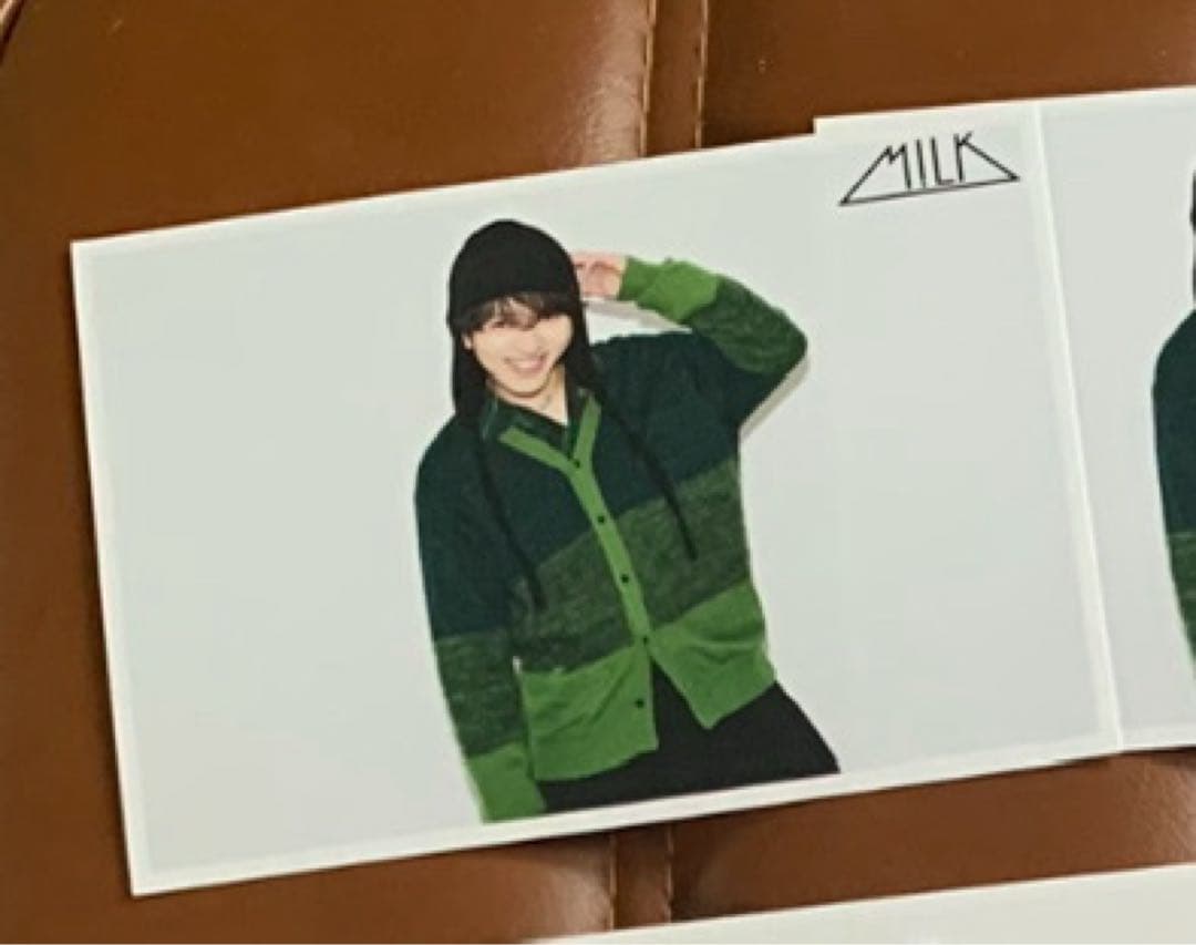 M!LK 吉田仁人 26歳 生誕グッズ 1/2 抱き枕 アクスタ　ブックレット