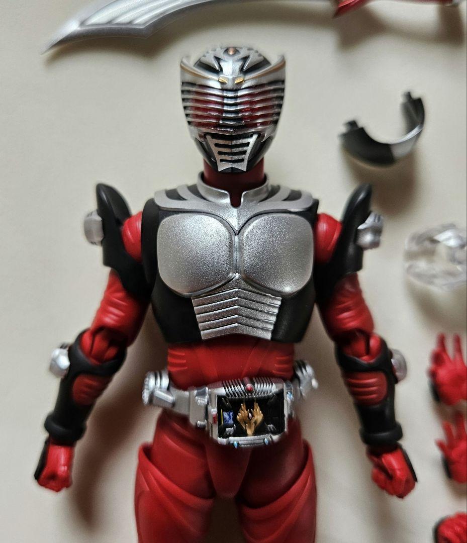 S.H.Figuarts(真骨彫製法) 仮面ライダー龍騎 箱無し