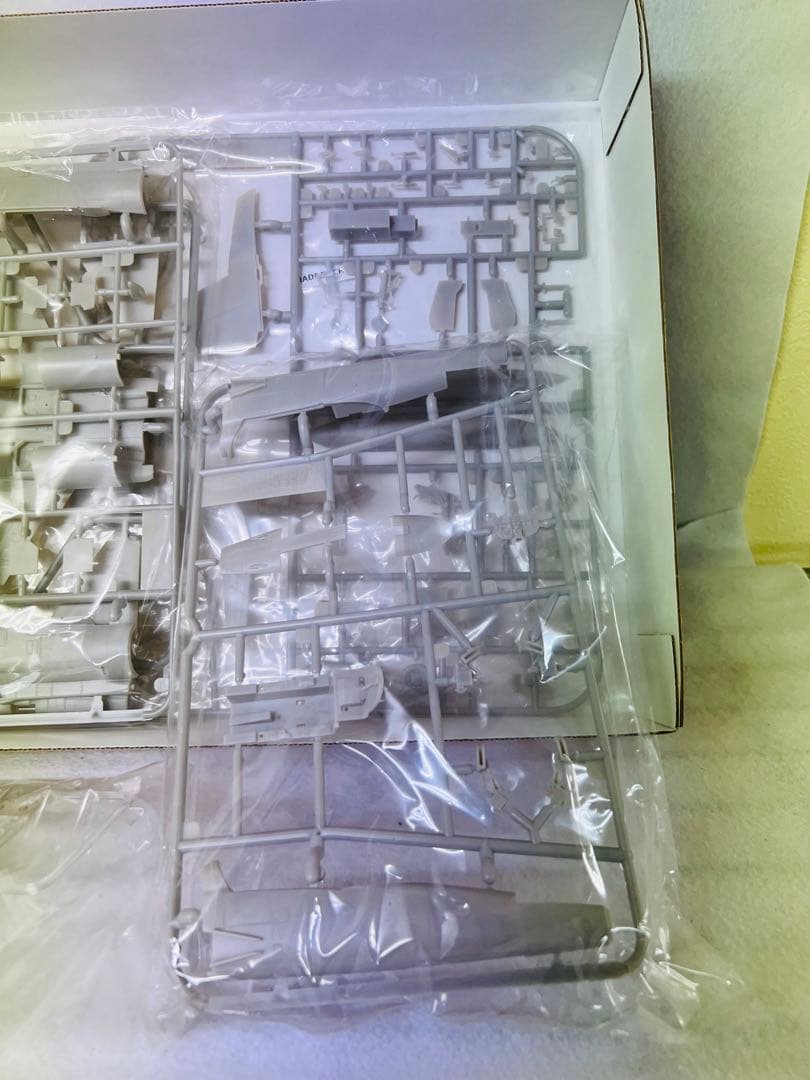新品未使用未開封1/48 ハセガワエリア88 F-20タイガーシャーク風間 真