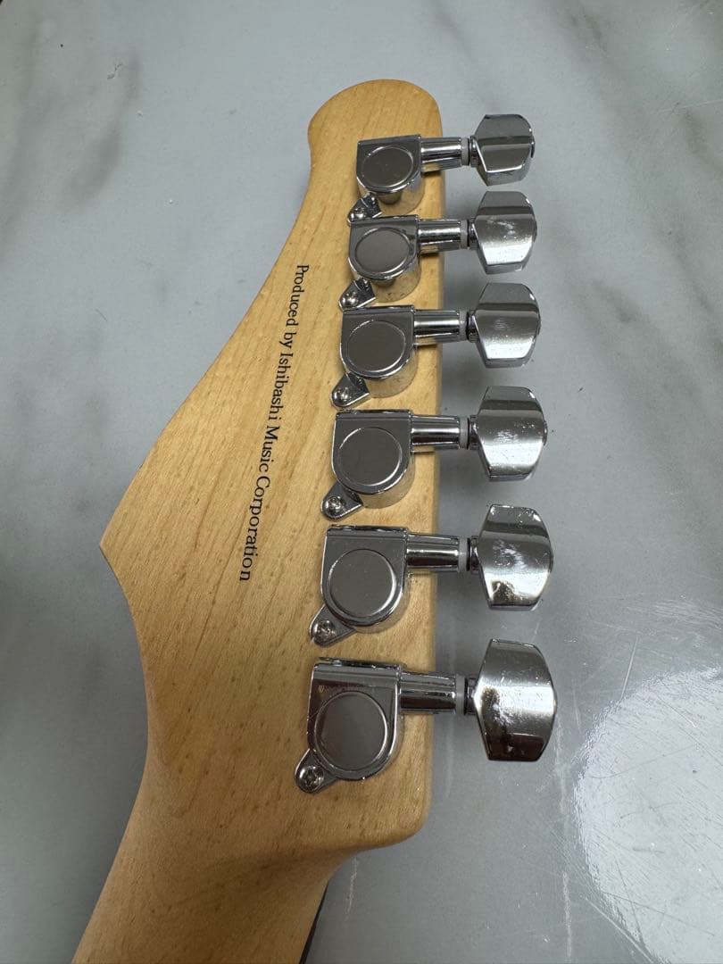 Morris レッドエレキギター