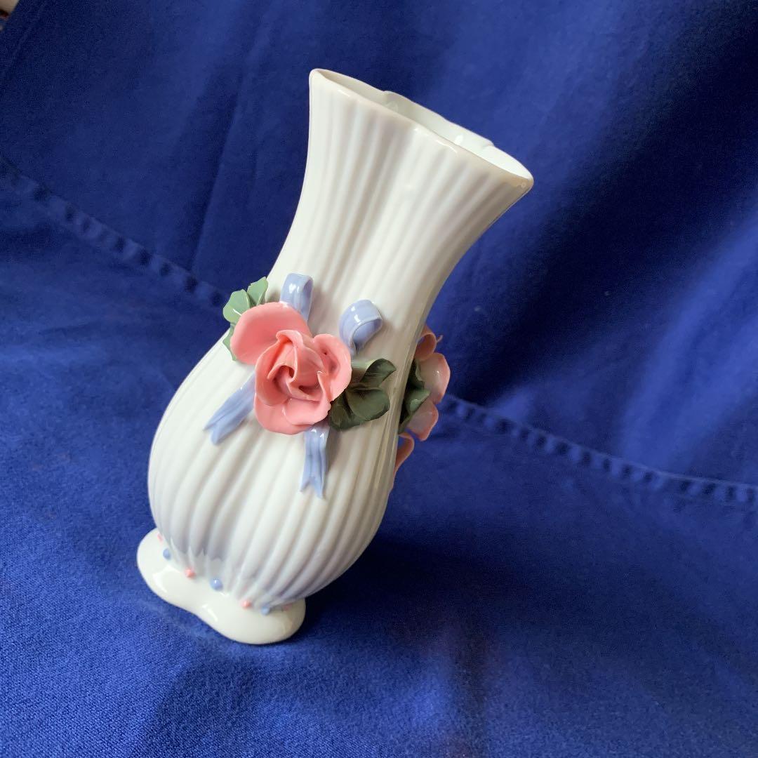 薔薇の花瓶