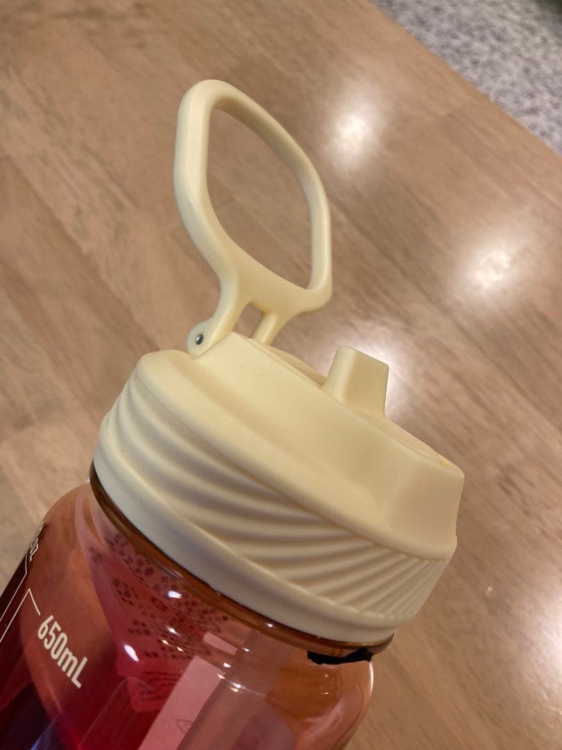 lululemon 650ml グラデーション　クリアボトル　水筒