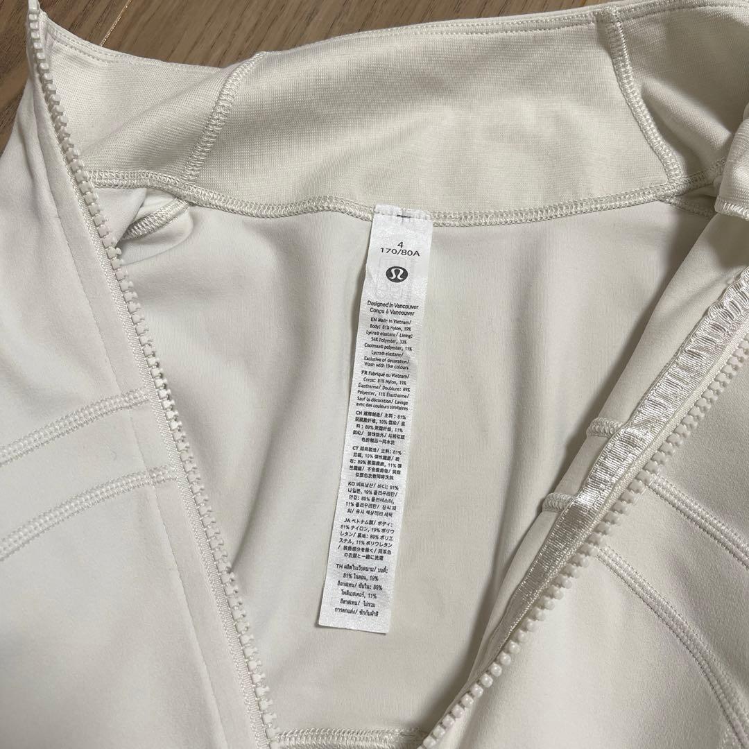 ルルレモン Luluremon DefineジャケットNulu Ivory