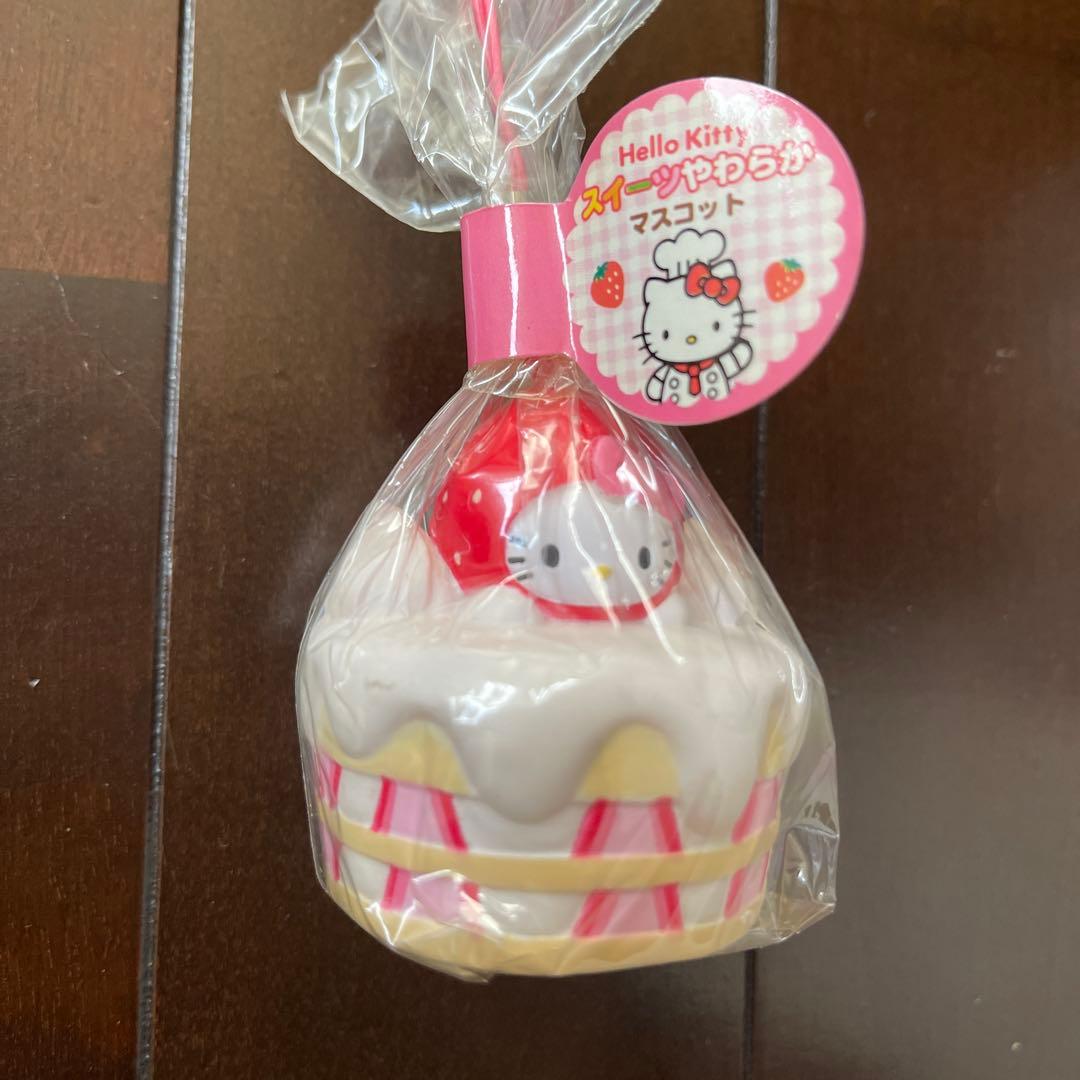 激レア✨平成レトロ ハローキティ ショートケーキ ストラップ　スイーツやわらか