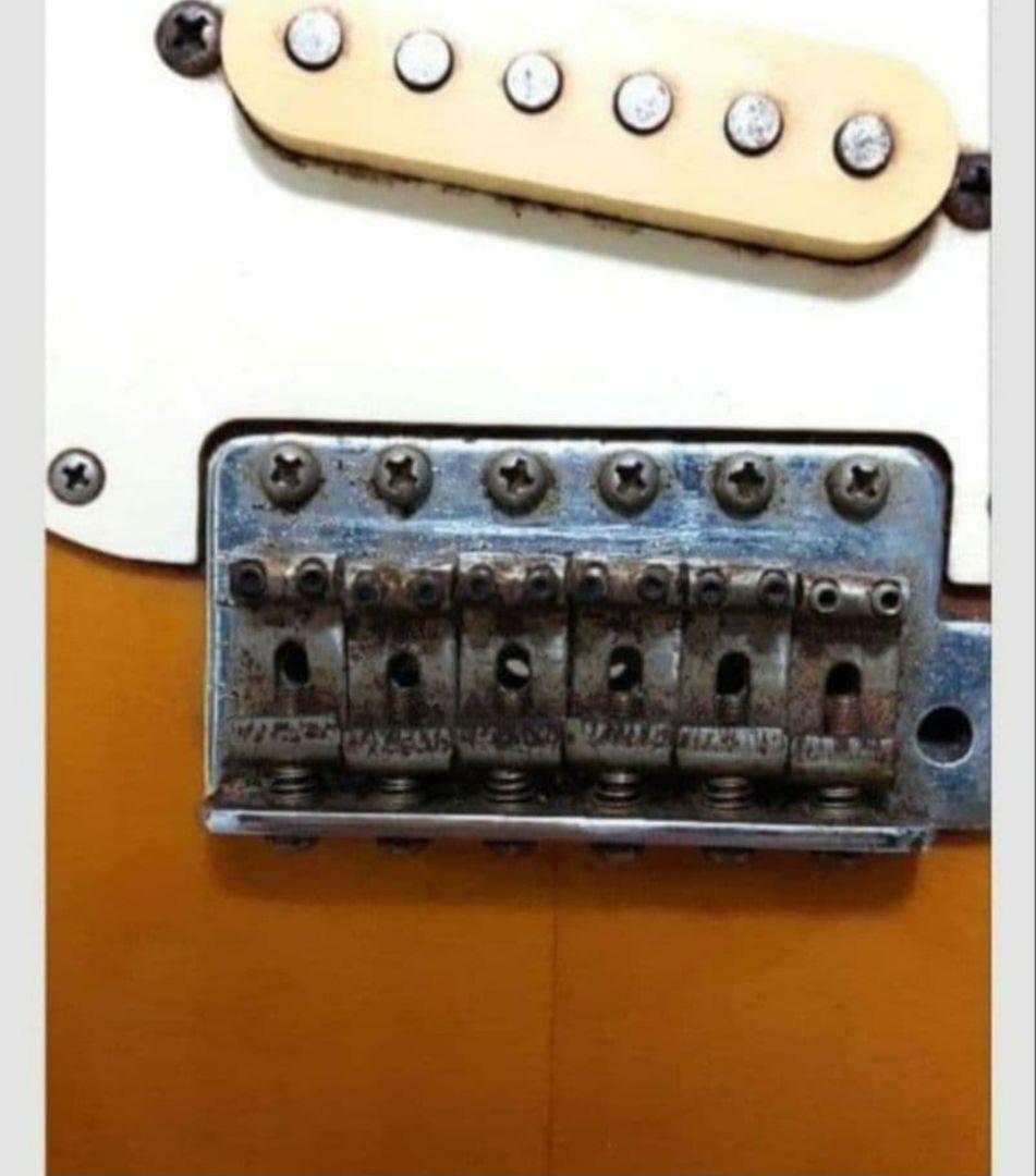 Fender Stratocaster サンバースト　エレキギター