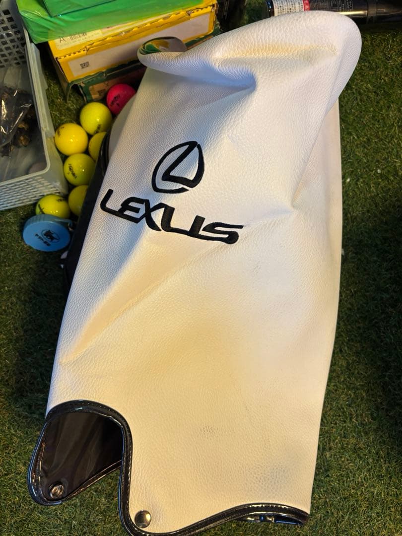 Lexus ゴルフバッグ・キャディバッグ　フードあり