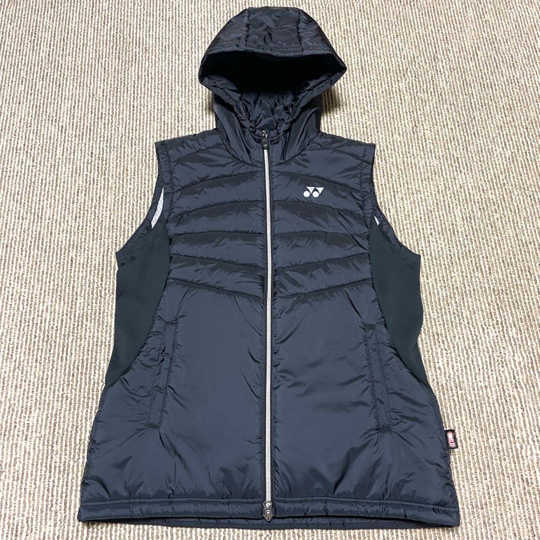 【フォロー割】 美品 ヨネックス レディース O 中綿ベスト YONEX フード