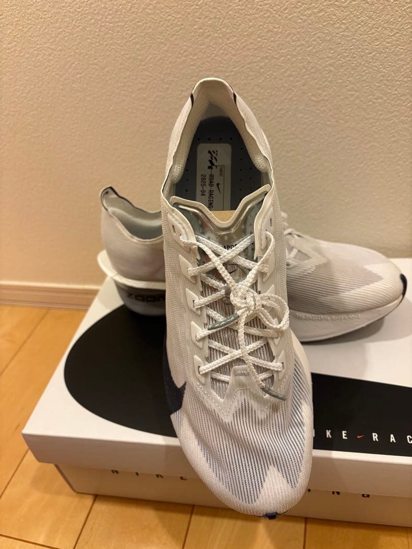 NIKE VAPERFLY4 27.0 ホワイト/ブラック