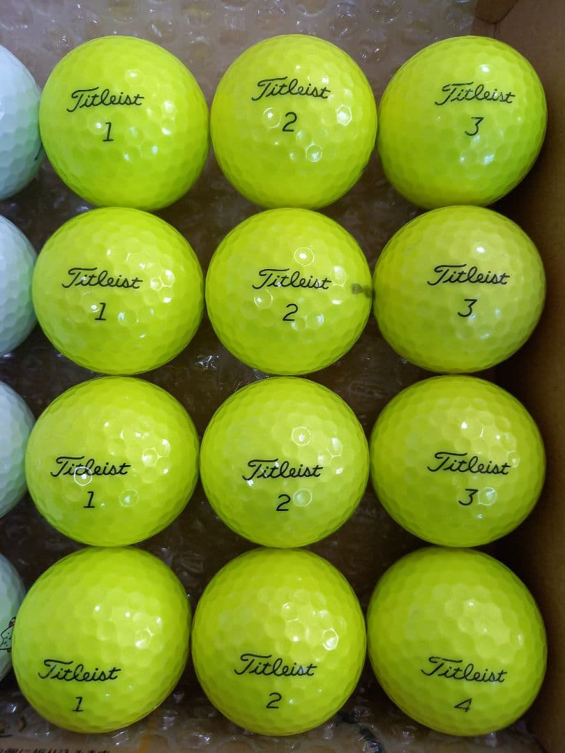 美品タイトリスト PRO V1 ロストボール24球