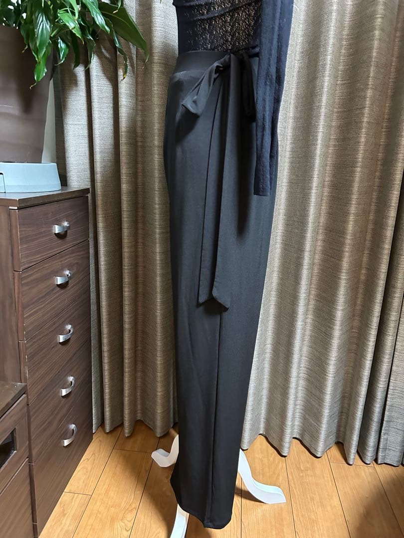 【美品】社交ダンス　練習用スラックス　白樺ドレス　黒　裾止めあり　S-M
