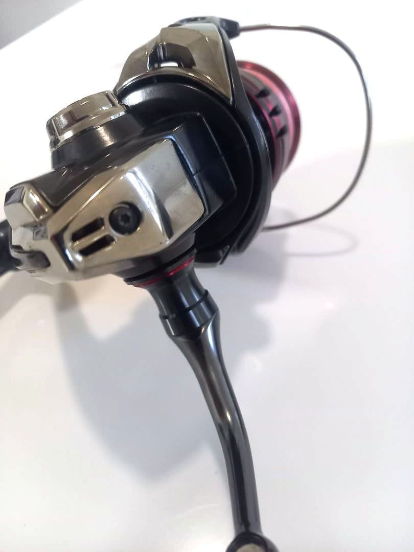 麗威SHIMANO 20ヴァンフォードC3000 スピニングリール