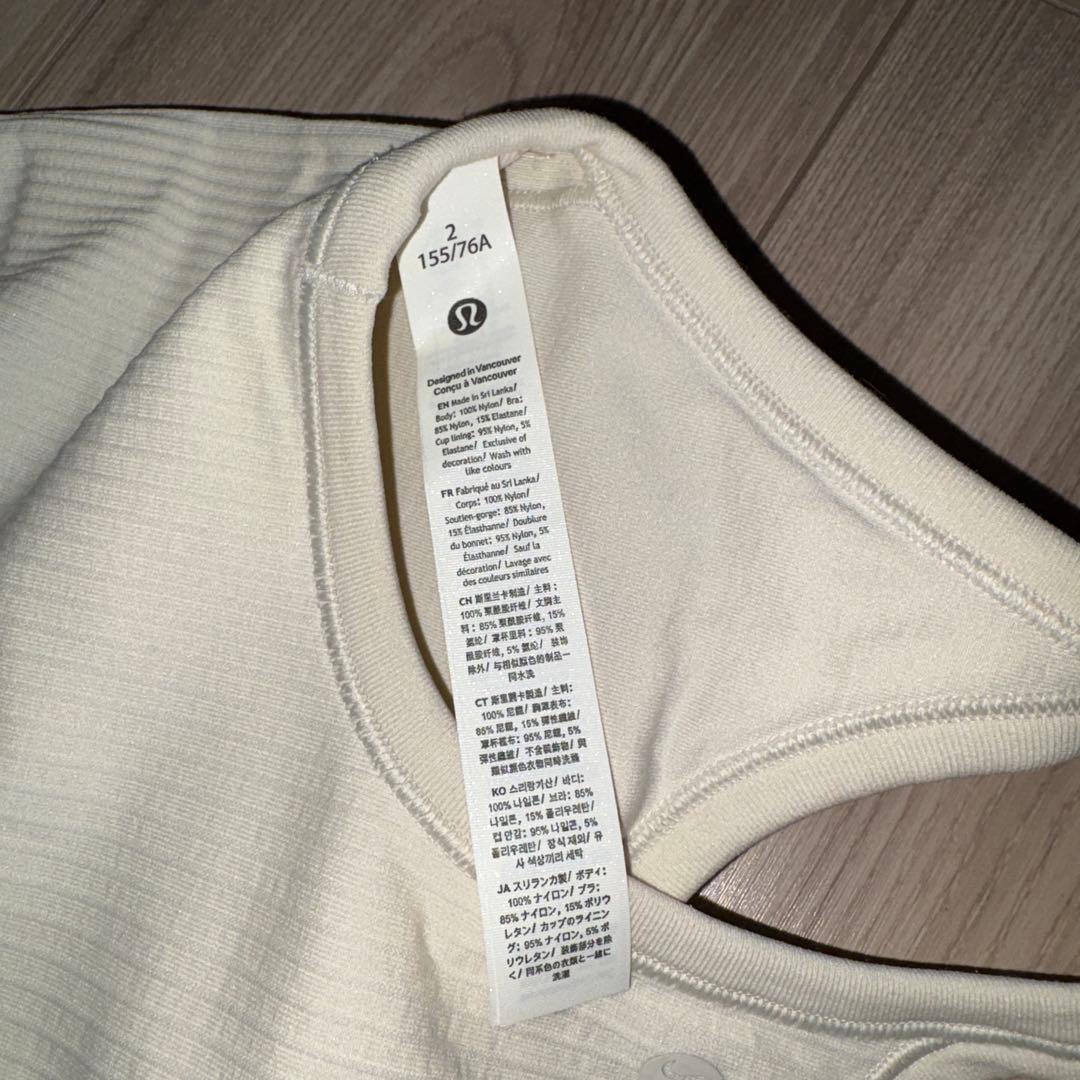 lululemon Ebb to Street タンクトップ