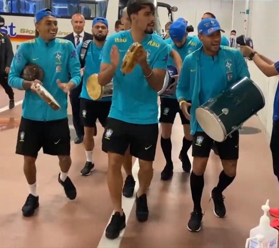 未発売‼️ブラジル代表 移動着 ネイマール選手着用 Lサイズ 支給モデル