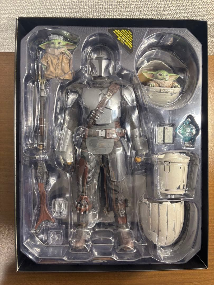 ホットトイズ　スター・ウォーズ マンダロリアン＆グローグー フィギュア