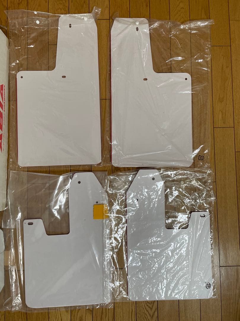 ABIA WORKS HS-117 赤 マッドフラップ 185ハイラックスサーフ