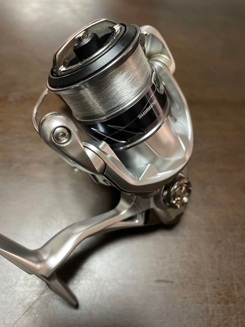 Shimano 15ストラディック1000sスピニングリール