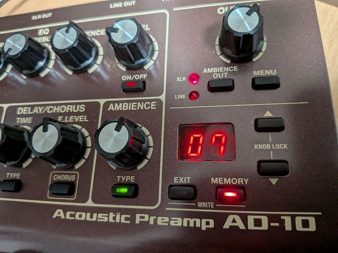 （美品）　BOSS Acoustic Preamp AD-10
