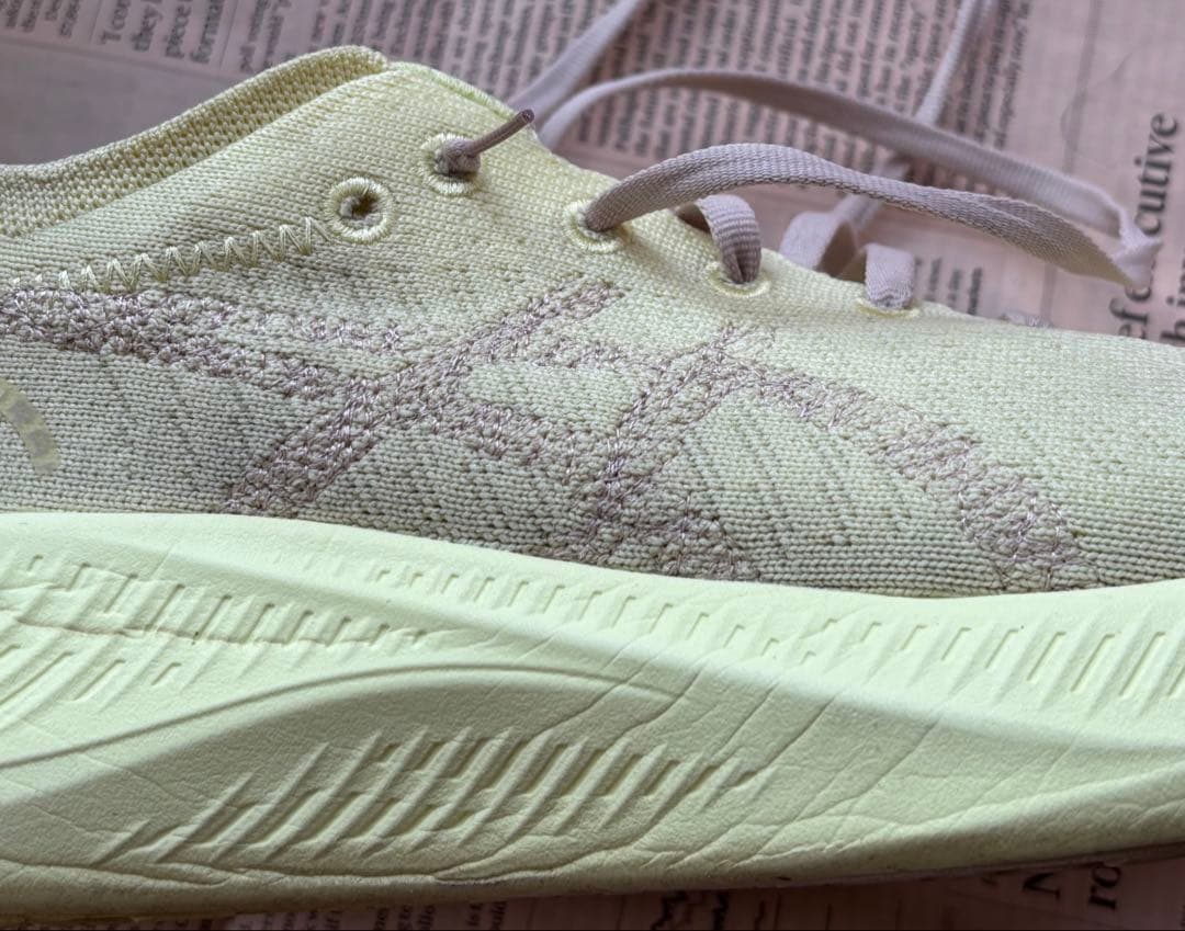 ⑪ asics　アシックス　ニンバス　ミライ　ランニングシューズ　トレシュー