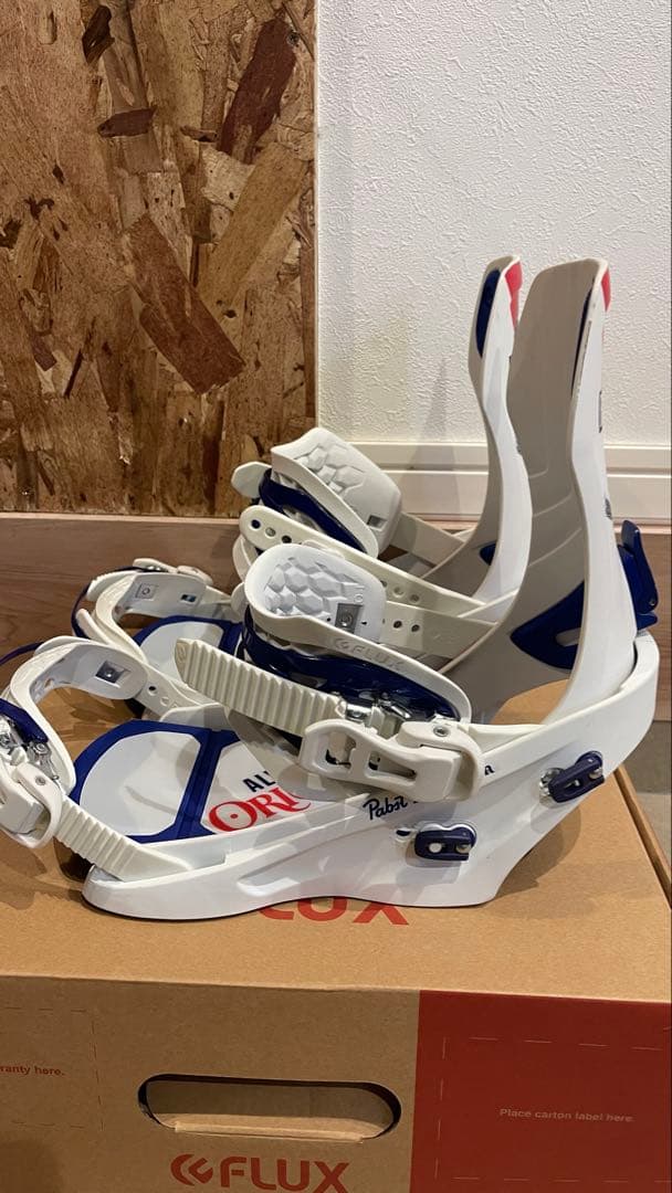 FLUX XF Pabst Blue Ribbon スノーボードビンディング