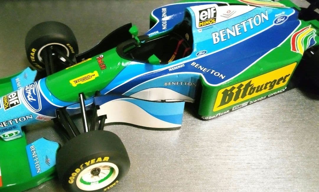ミニチャンプス 1/18 F1 ベネトン B194 M.シューマッハ