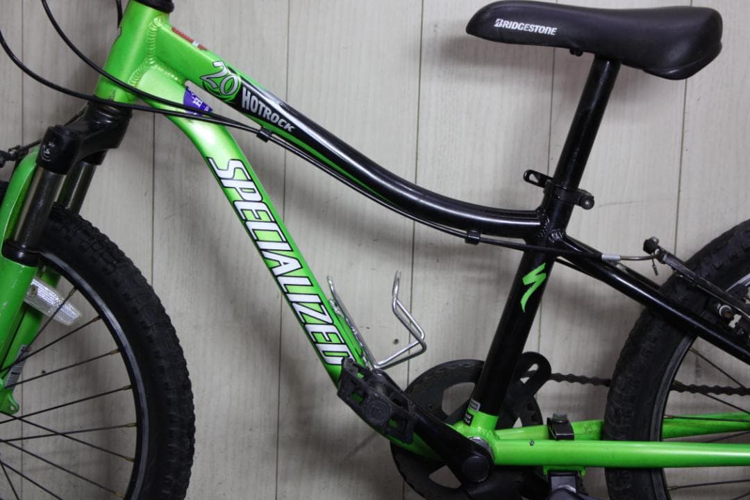 スペシャライズド HOTROCK20 20型 アルミ 6速 本格子供用MTB