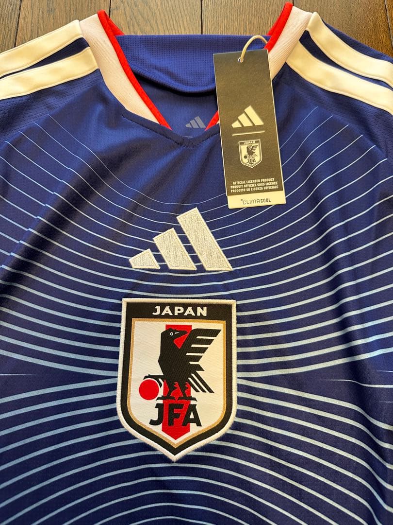 Y*様 【新品タグ付】サッカー 日本代表 2026 ホーム　ユニフォーム M 長