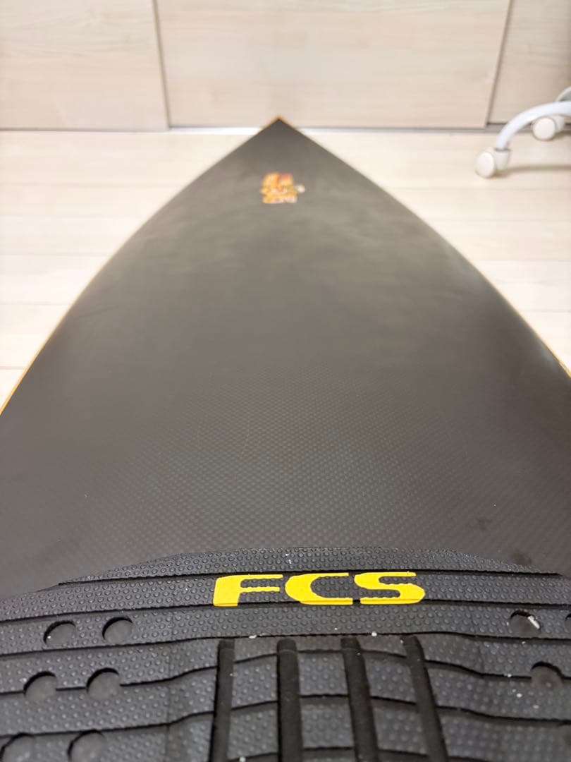 jsゴールデンチャイルドフルカーボン 5.10の25.7L
