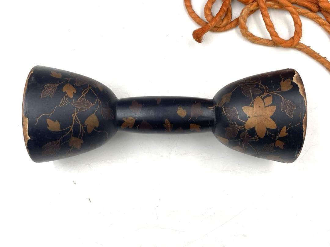 時代物 皮張り 小鼓 鼓 つづみ 和楽器 太鼓 打楽器 蒔絵 骨董 古玩 楽器