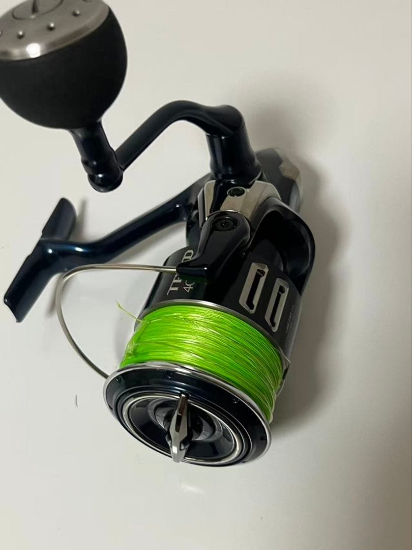 SHIMANO TWIN POWER XD 4000XG リール