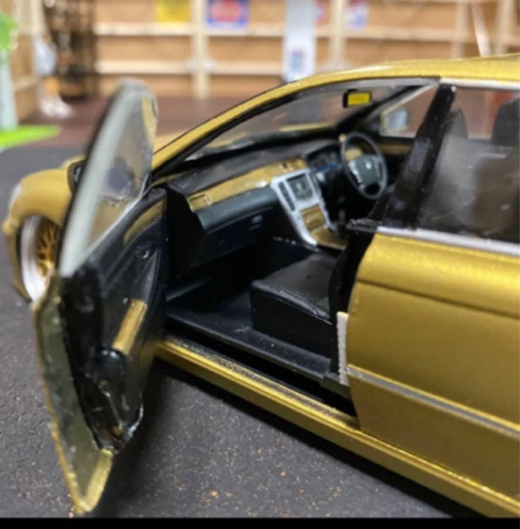 開閉ギミック付きクラウンプラモデル完成品 トヨタプラモデル完成品1/24サイズ