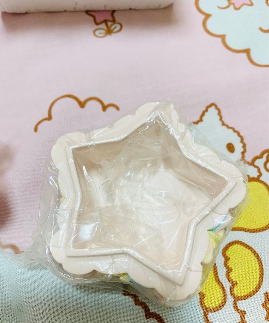リトルツインスターズ ケーキ型小物入れ キキララ キキ＆ララ