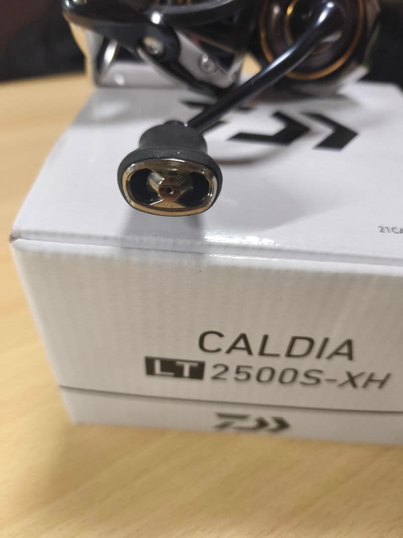 Daiwa 21CALDIA LT 2500S-XH スピニングリール