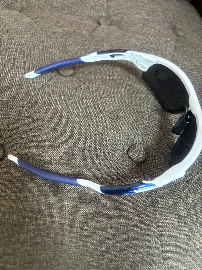 Oakley スポーツサングラス ホワイトフレームケース付き