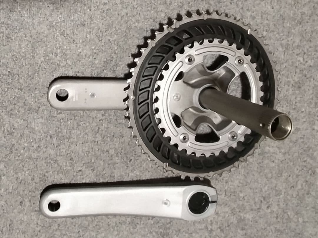 SHIMANO 105 クランクセット 50-34T BB付