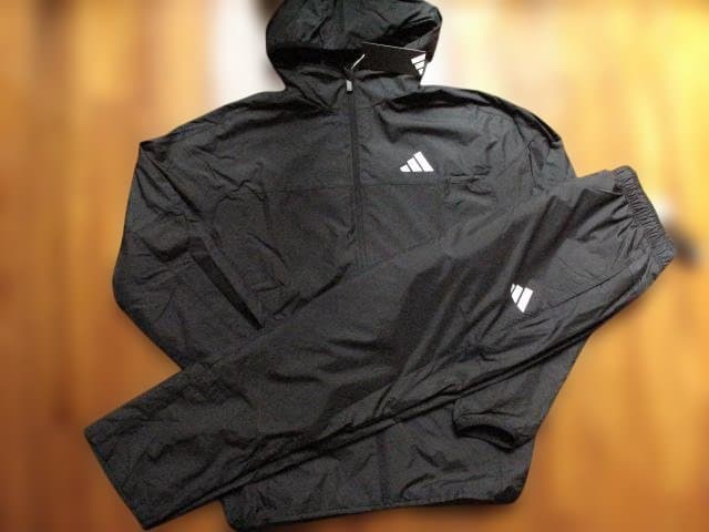 新品　adidas　ウインドブレーカー上下セットXLサイズ