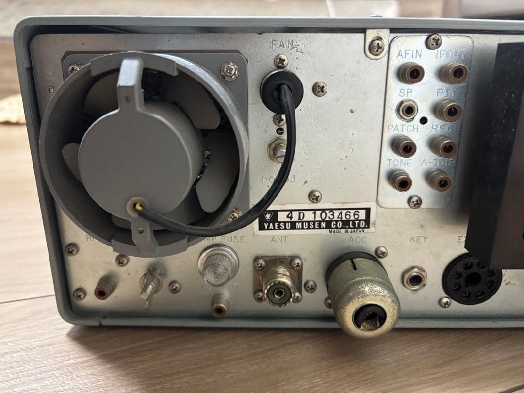 受信機 YAESU FT-101BS