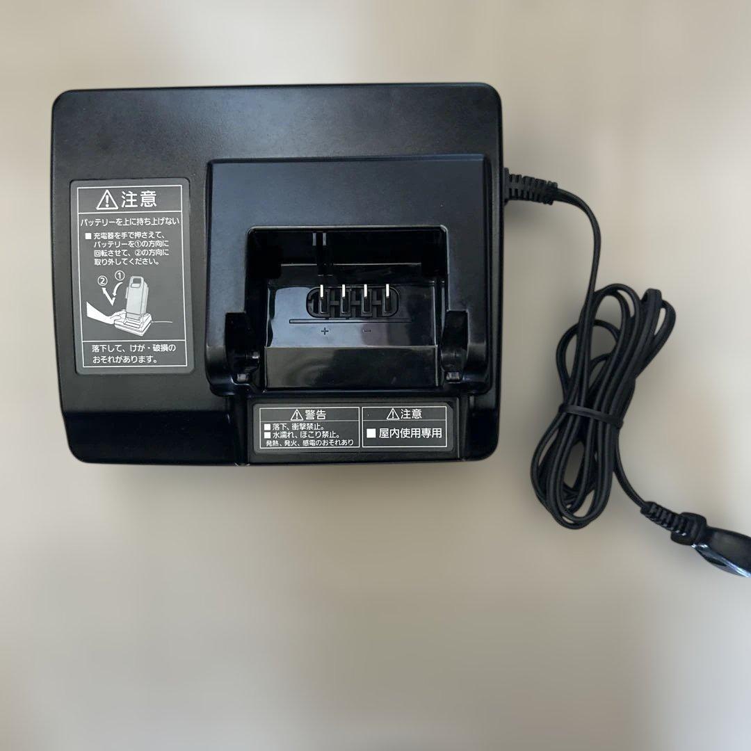 ⭐️Panasonic パナソニック　電動自転車　充電器⭐️ 品番NKJ069Z2