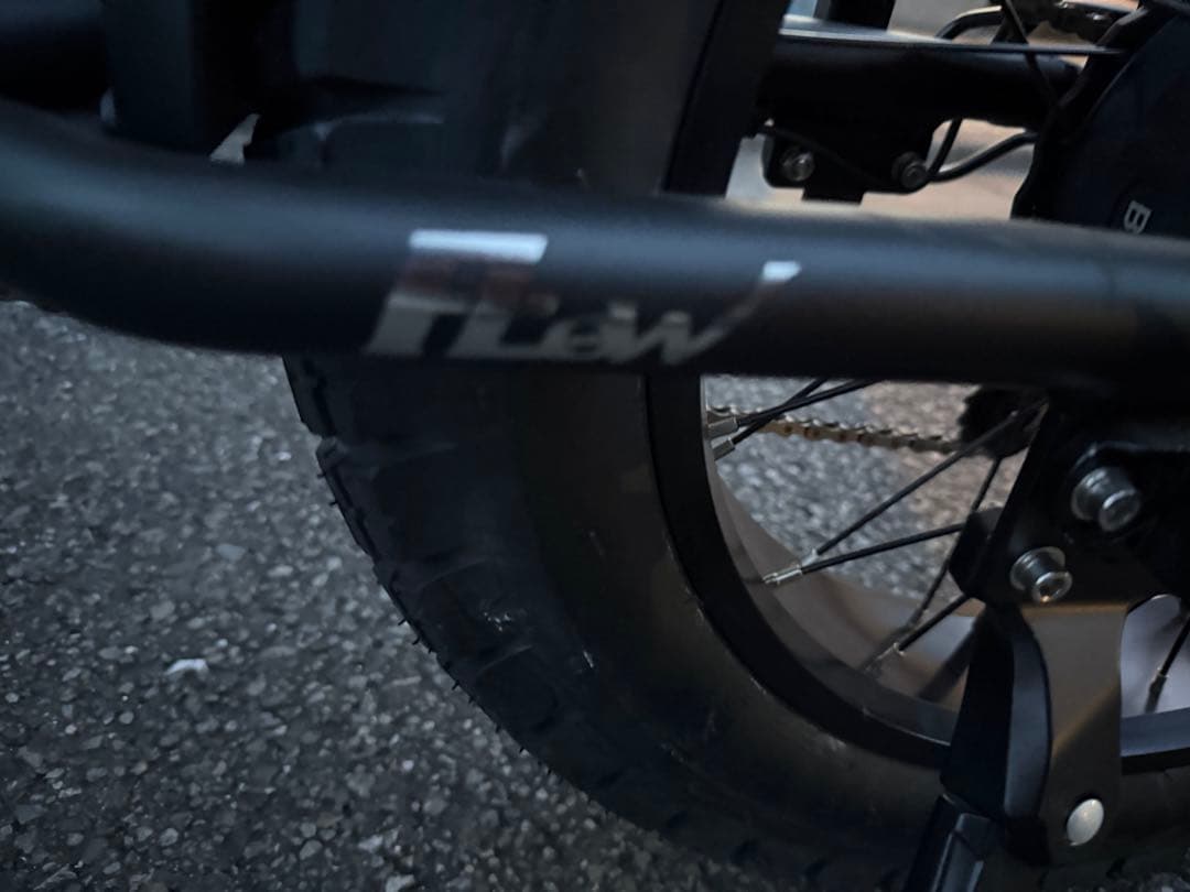 【走行114km】FLOW BIKE 電動アシスト自転車 e-bike 超美品