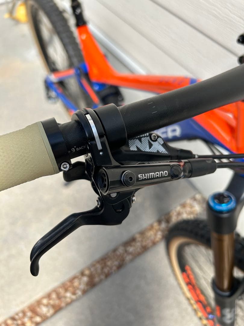 【超美品】MONDRAKER DUNE M size モンドレイカー