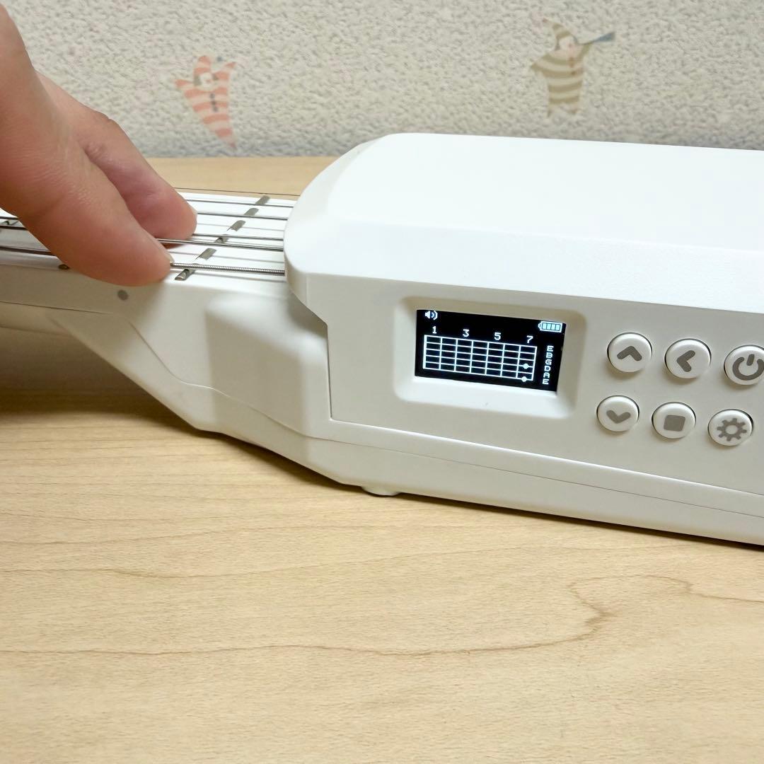 PEFEEL スマートギター スピーカー内蔵 ホワイト SG7